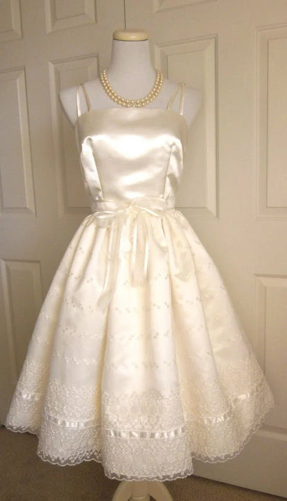 girlhomeshops--Ivory Cute Ribbon Lace A-Line Birthday Dress Homecoming Dress gh5572