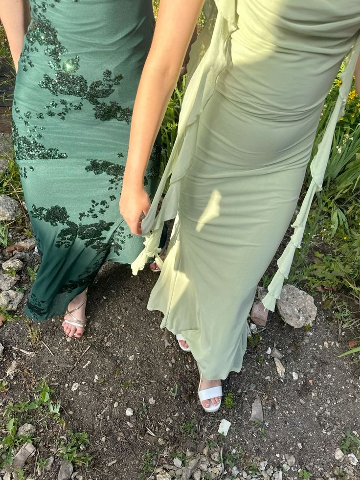 Beautiful Dark Green Mermaid V-Neck Cross-Strap Sequined Long Prom Dress Evening Dress cc5096