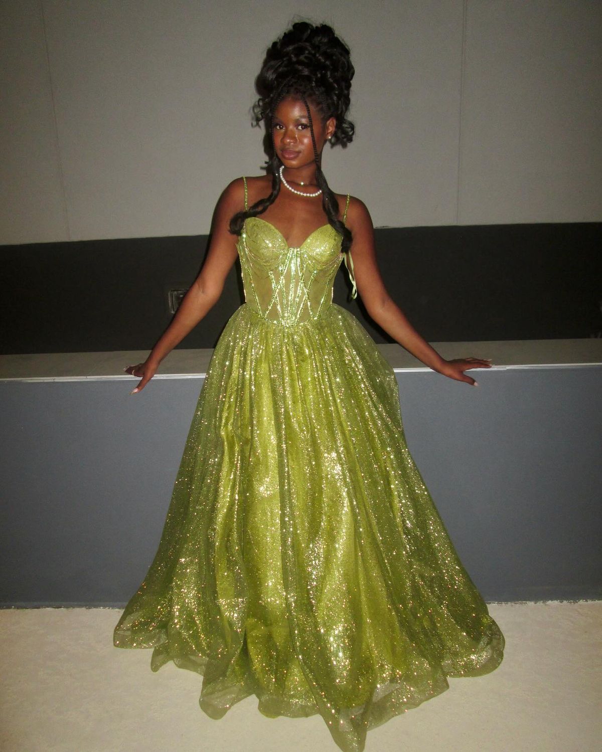 Glamorous Bright Green A-Line Spaghetti Strap Deep V Sequin Tulle Long Prom Dress Evening Dress cc5208