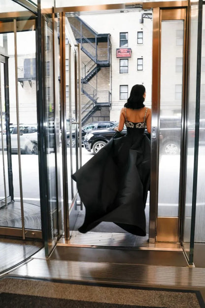 Elegant Black Spaghetti Strap A-Line Rhinestone Satin Train Prom Dress Evening Dress cc5564