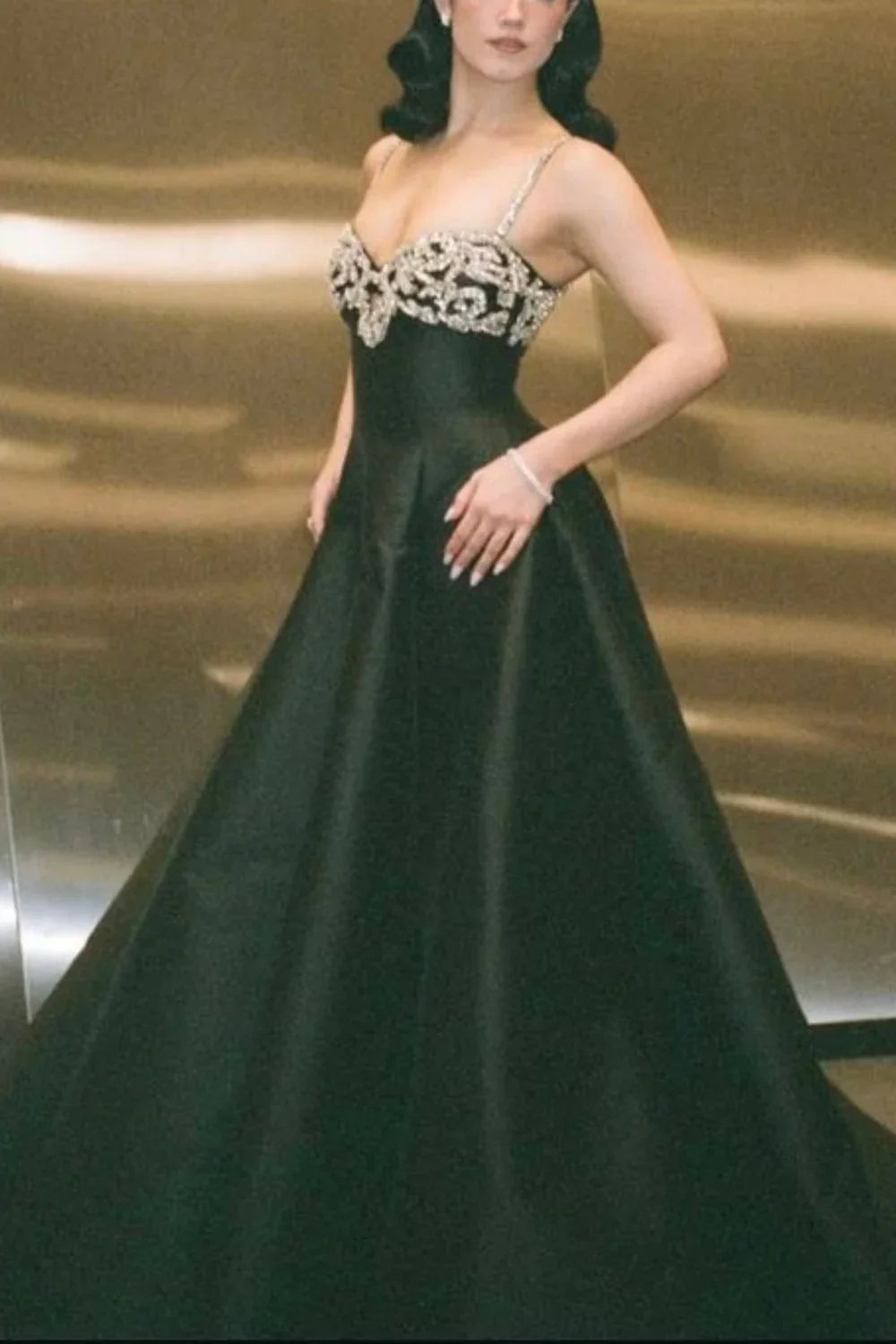 Elegant Black Spaghetti Strap A-Line Rhinestone Satin Train Prom Dress Evening Dress cc5564