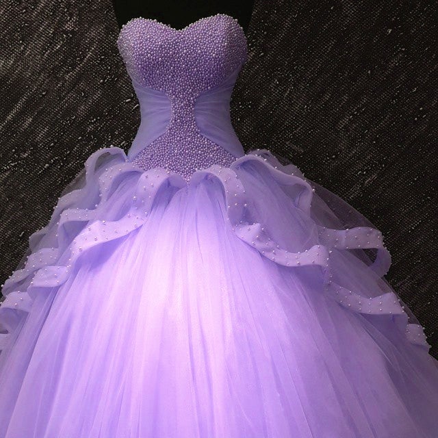 Pearl Sweetheart Ruffles Wedding Dress Ball Gown
