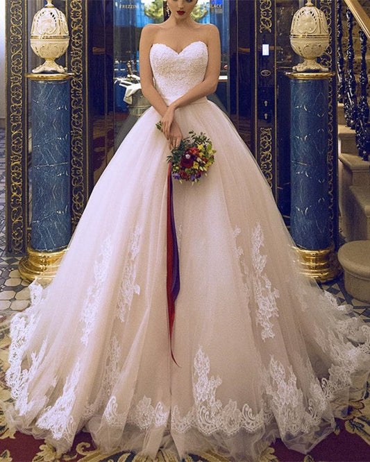 Princess Style Sweetheart Tulle Ball Gowns Wedding Dresses Lace Appliques