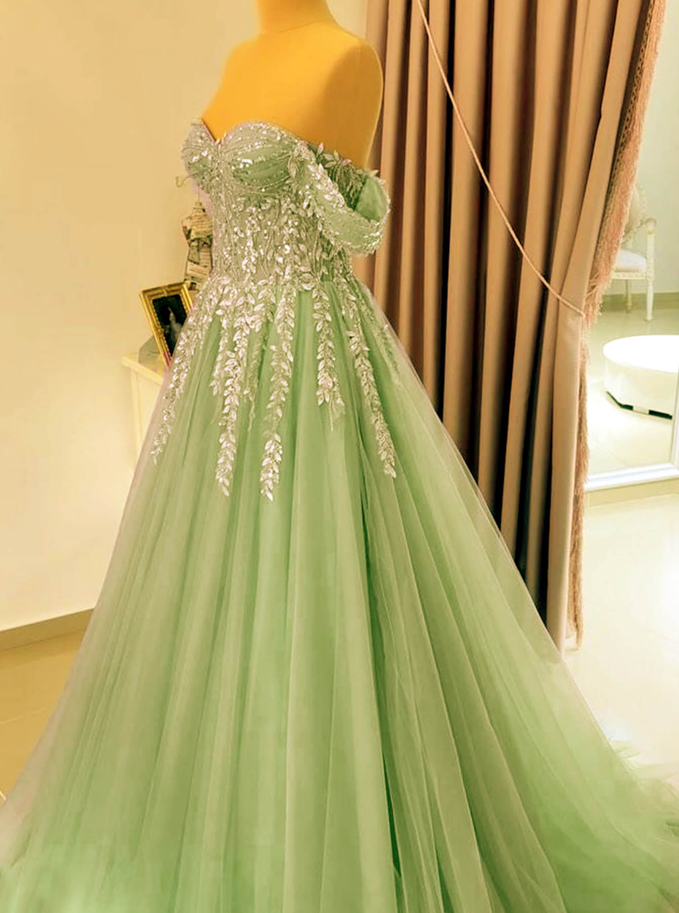 A-line Off Shoulder Lace Appliques Dress