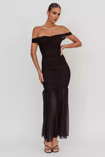 Prom Dresses with eye-catching shoulder length invisible back zipper lining and chest liner