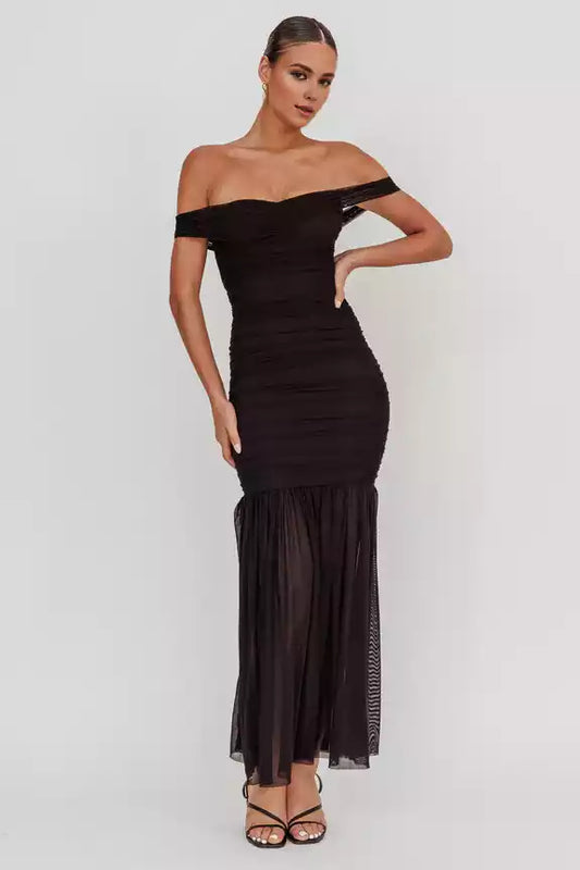 Prom Dresses with eye-catching shoulder length invisible back zipper lining and chest liner