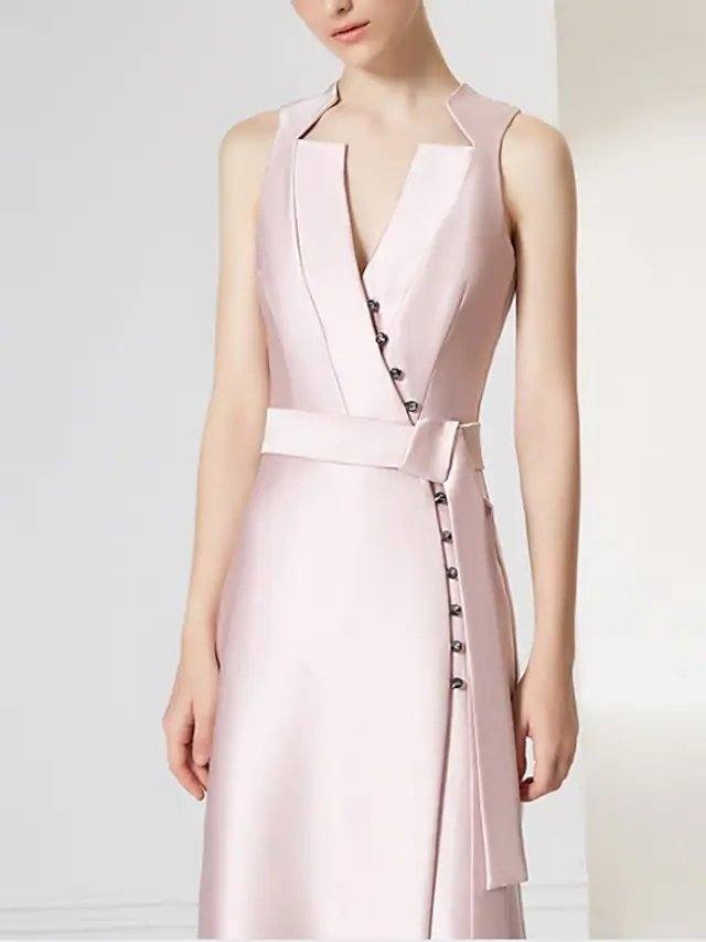 Sheath / Column Mother of the Bride Dress Elegant V Neck Floor Length Satin Sleeveless with Pleats - RongMoon