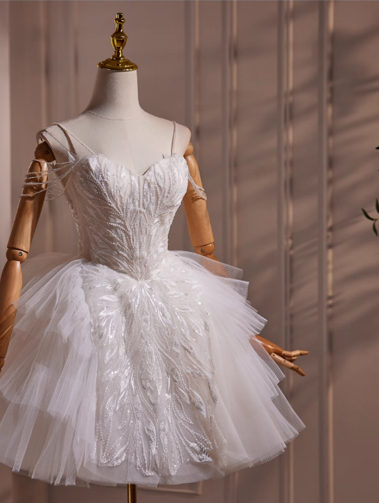 Elegant White Beaded Design Party Dress A-line Spaghetti Strap Short Homecoming Dress HZ1024