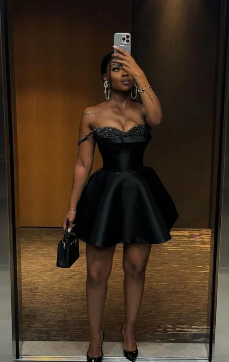 Vintage Black Beaded Satin Sweetheart A-Line Homecoming Dress Party Dress Cocktail Dress HZ1024