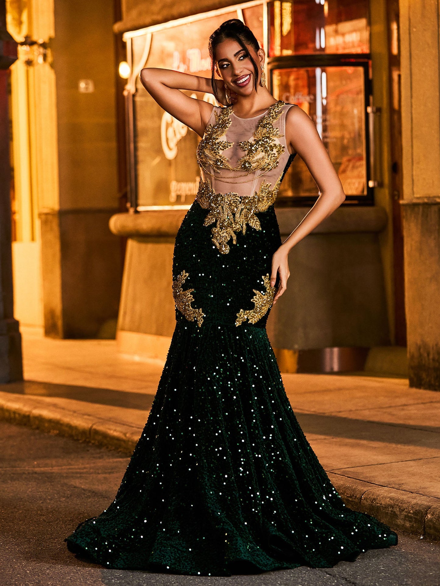 Dazzling Rhinestone-Embellished Mermaid Prom Dress Dark Green