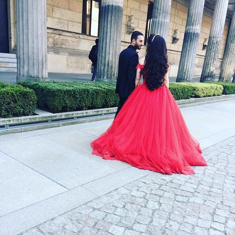 Red Lace Off Shoulder Tulle Ball Gowns Wedding Dresses
