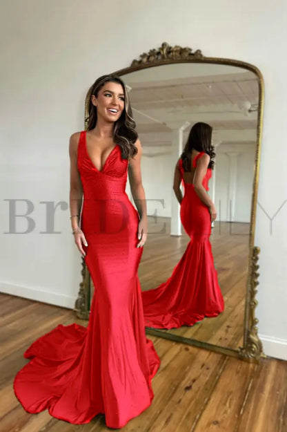 Green Prom Dress Mermaid V Neck Long Evening Dress with Beadings