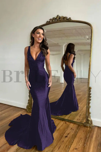 Green Prom Dress Mermaid V Neck Long Evening Dress with Beadings