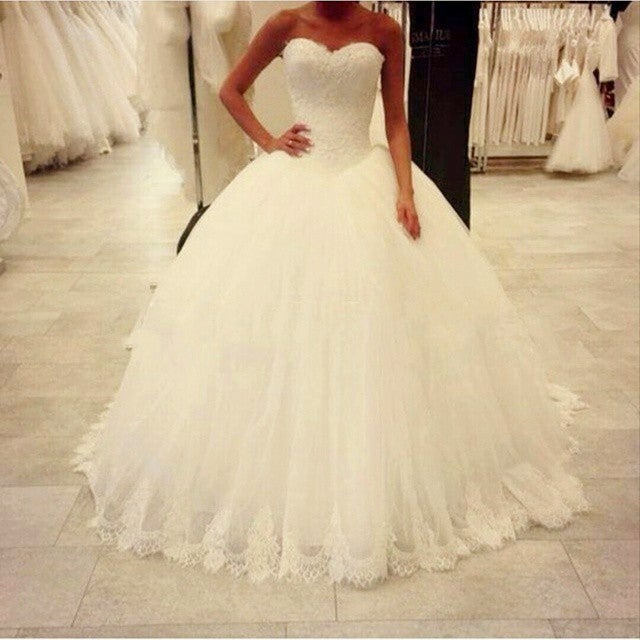 Romantic Lace Appliques Sweetheart Bodice Corset Tulle Wedding Ball Gown Dresses