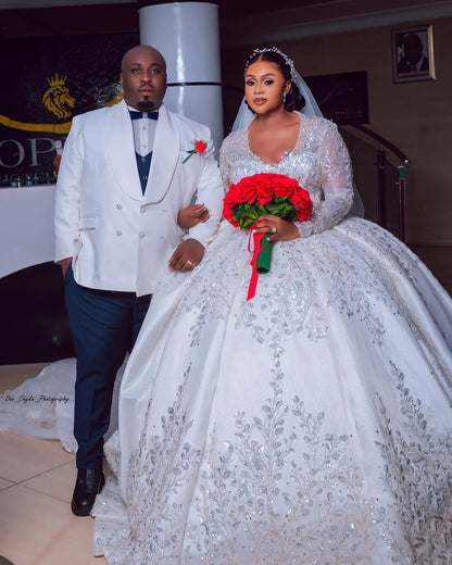 Customized Luxury Plus Size Ball Gowns Wedding Dress V Neck Long Sleeve Bridal Gown Beaded Lace Detail