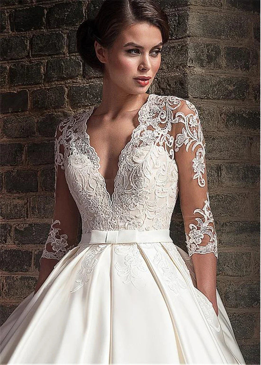 Arabic Women Wedding Gowns Luxury V-neck Satin Lace Dress