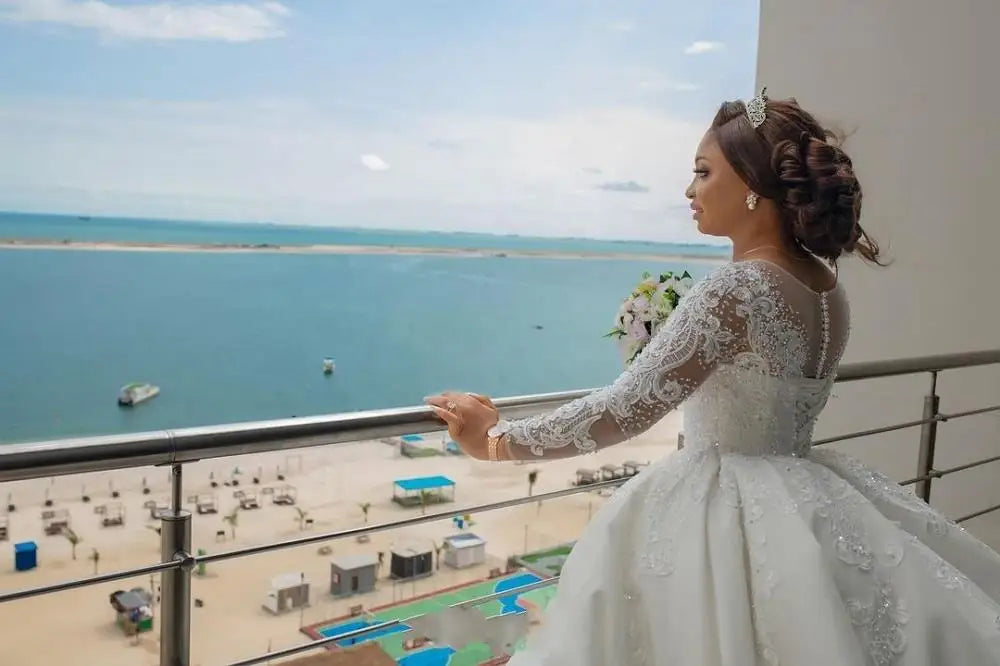 Customized African Women Ball Gown Wedding Dress Elegant Long Sleeves Lace