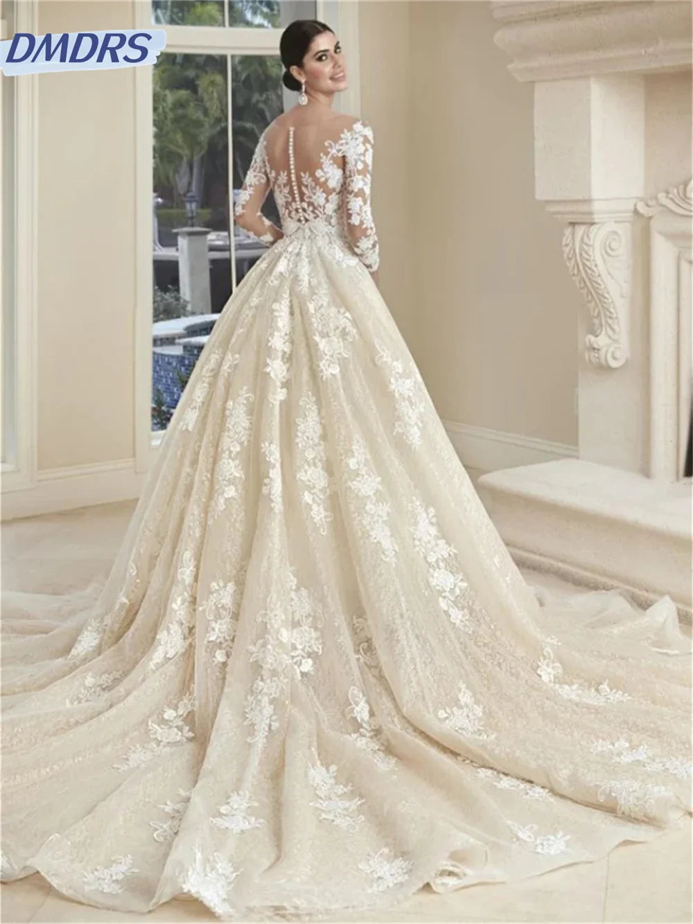 Simple Appliqued Wedding Dress Elegant Tulle Bridal Gown Long Sleeve