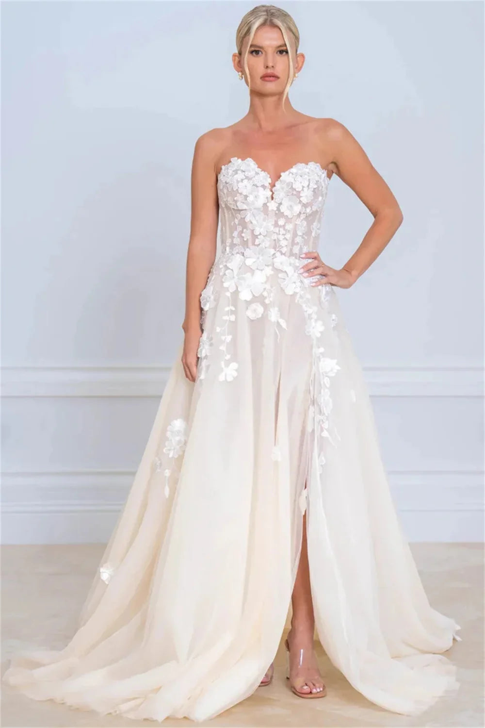 Charming Sweethart 3D Flower Lace Applique Wedding Dresses
