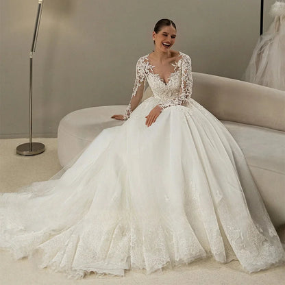 Luxury Long Sleeves Wedding Dresses with Pearls and Lace