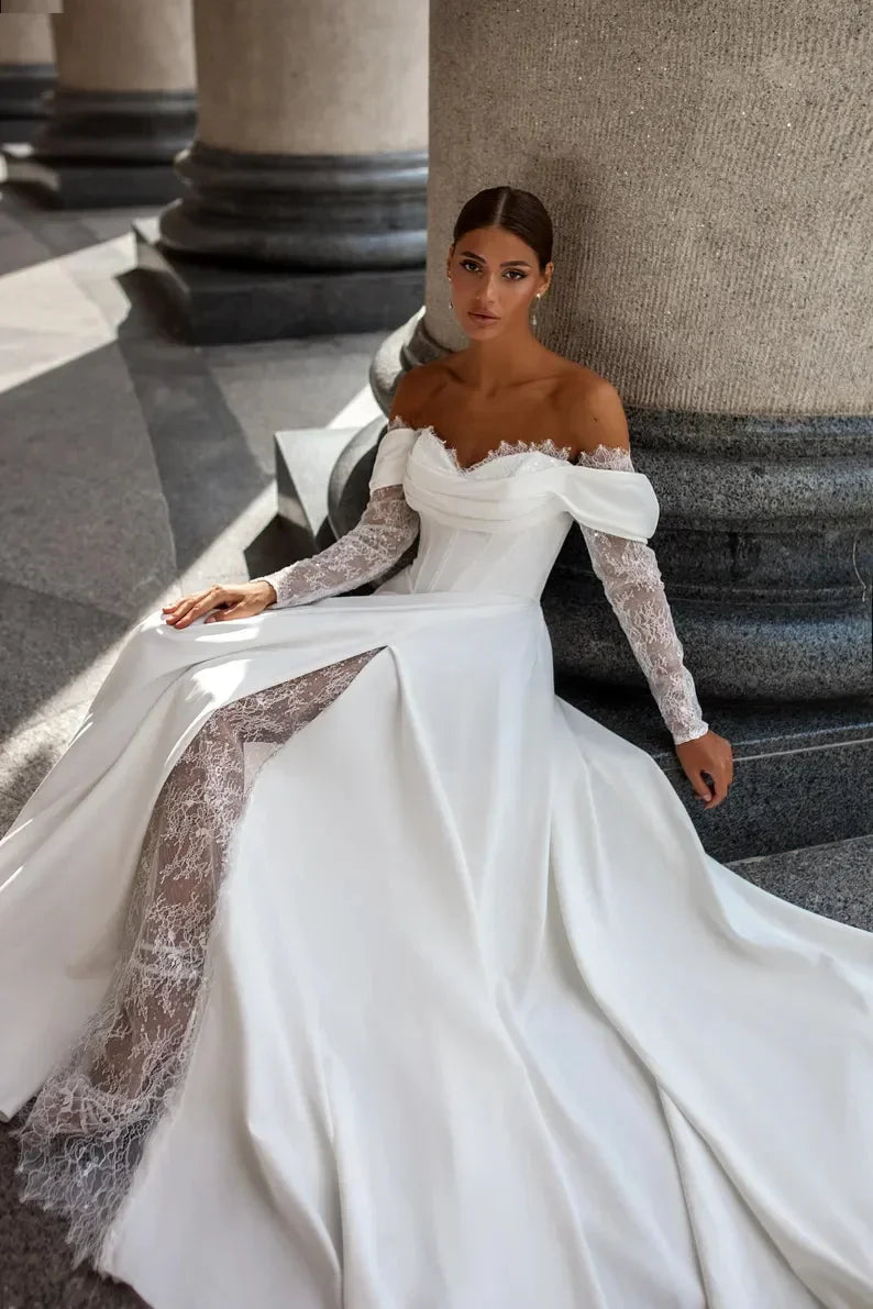 Princess Off The Shoulder Long Sleeves Sweetheart Lace Applique Boho Beach A Line Wedding Dresses