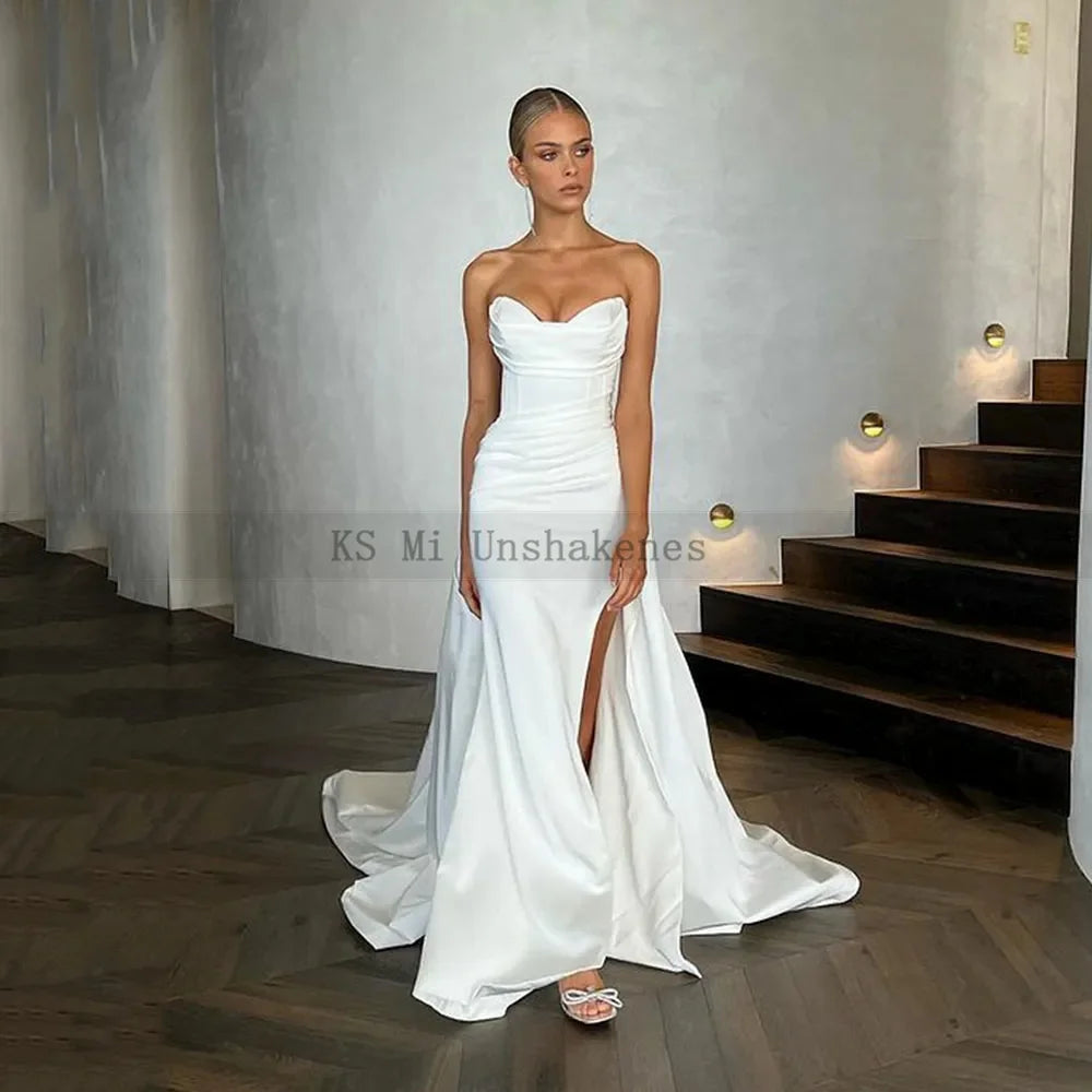 Chic White Satin Mermaid Wedding Dresses with Long Train
