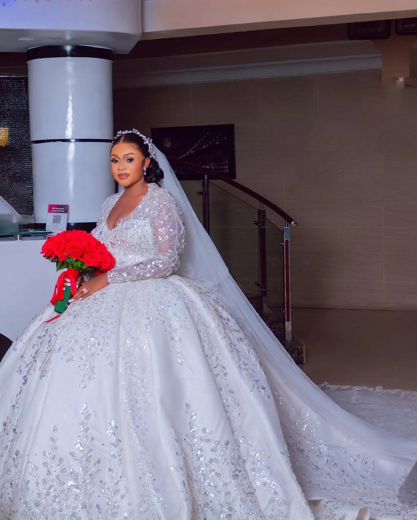 Customized Luxury Plus Size Ball Gowns Wedding Dress V Neck Long Sleeve Bridal Gown Beaded Lace Detail