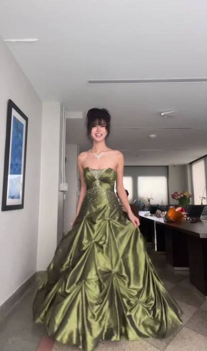 Retro Ball Gown Strapless Green Ruffles Satin Long Party Dress Prom Dresses SD1388