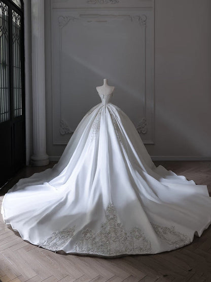 Princess Ball Gown Strapless Sleeveless Pleats White Satin Wedding Dress Bridal Dresses SD1667
