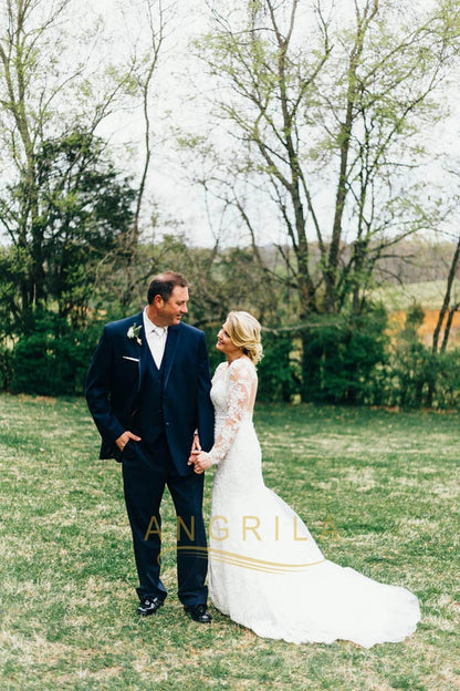 Sleek Trumpet/Mermaid Long Sleeves Lace Wedding Dresses