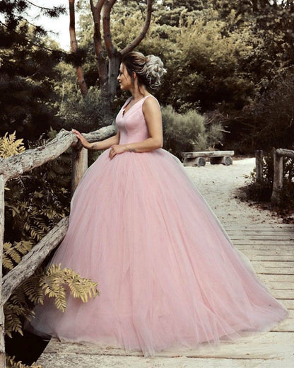 Satin V-neck Tulle Ball Gowns Wedding Dresses Pearl Pink