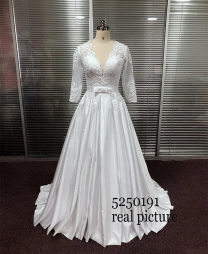 Arabic Women Wedding Gowns Luxury V-neck Satin Lace Dress