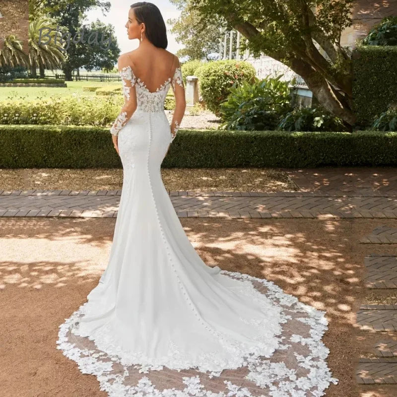 Elegant Sweetheart Mermaid Wedding Dress Long Sleeve Open Back Lace Applique Bridal Gown
