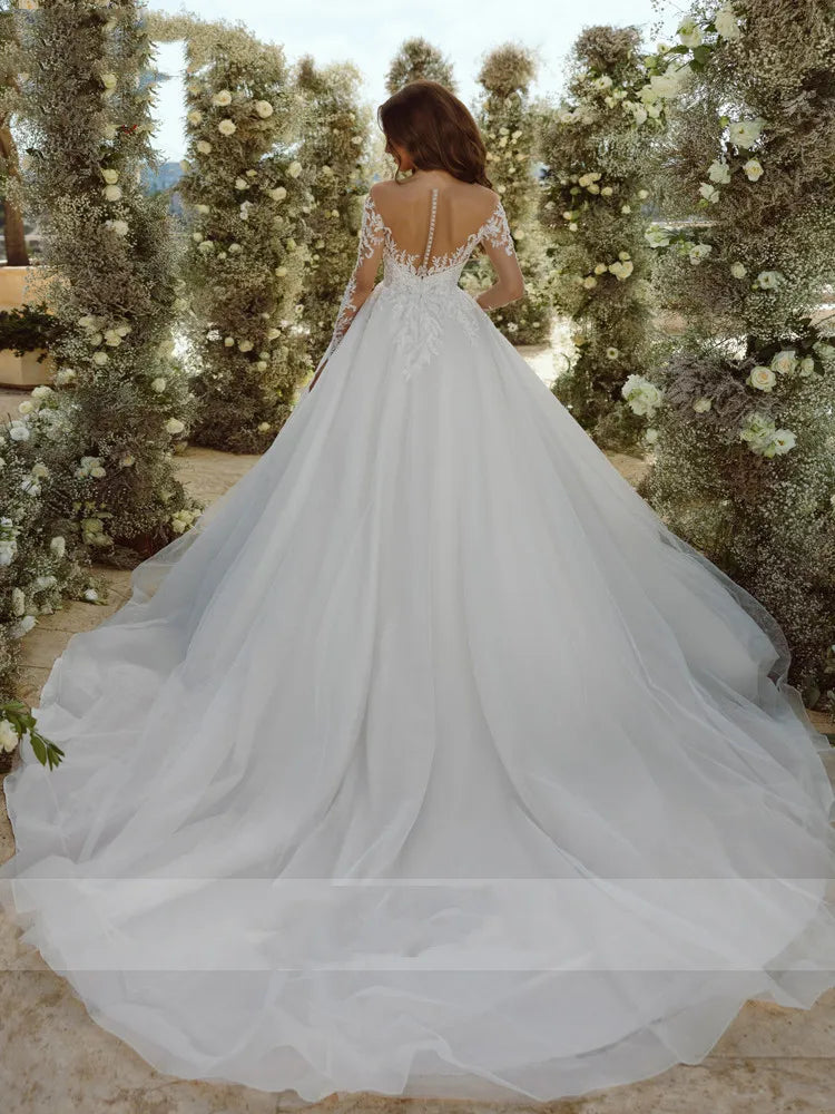 Customized Scoop Neck Ball Gown Wedding Dresses Backless Long Sleeve Beading Appliques Lace Court Train Bridal Dresses