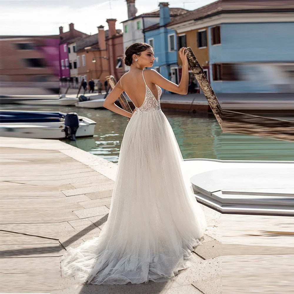 Elegant Sexy High Fork Lace A-Line Wedding Dress with Sparkling Beaded Bridal Gown