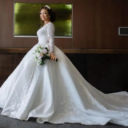 Customized African Women Ball Gown Wedding Dress Elegant Long Sleeves Lace