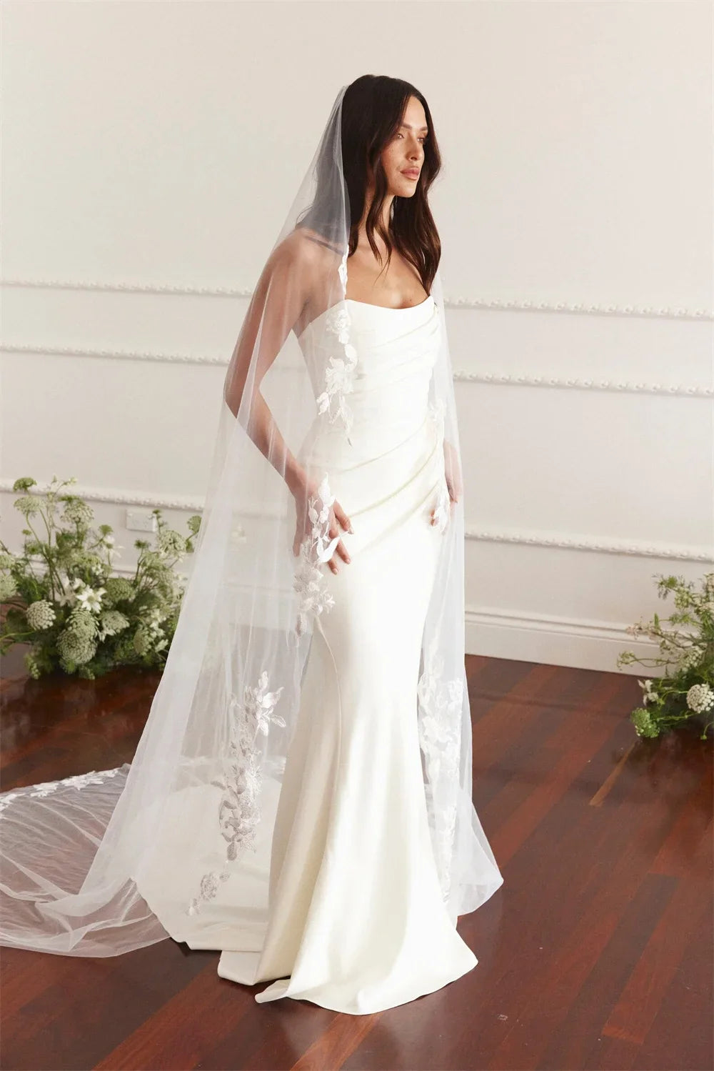 Kyoto White Strapless Mermaid Wedding Dress Pleated Formal