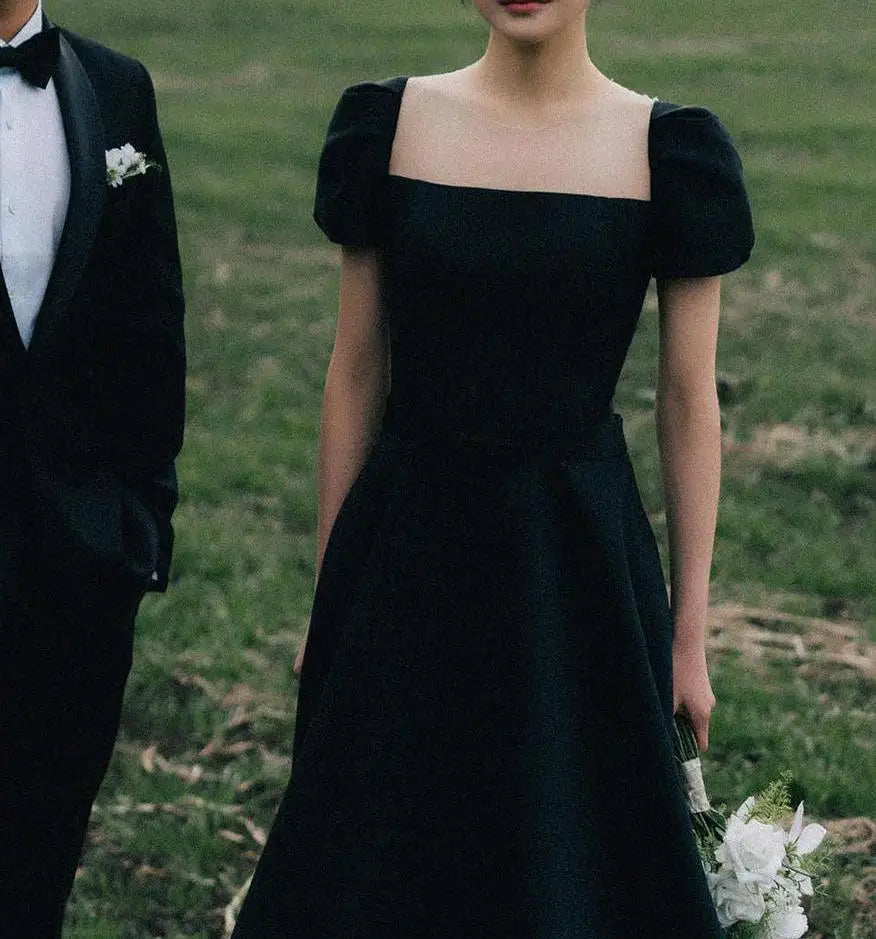 Elegant A Line Wedding Dresses Vintage Square Collar Bridal Dress with Short Sleeve Customized