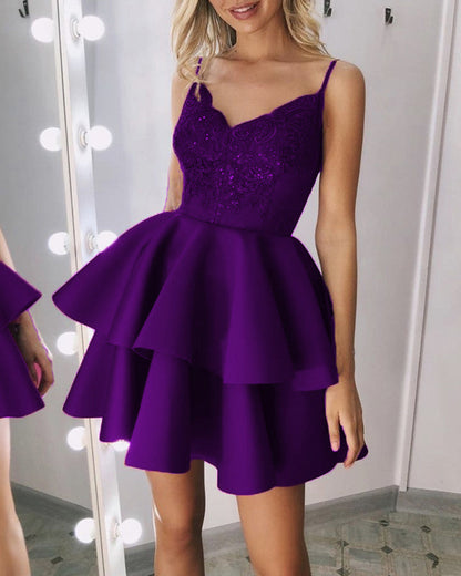 Lace Appliques V Neck Ruffles Homecoming Dresses Spaghetti Straps