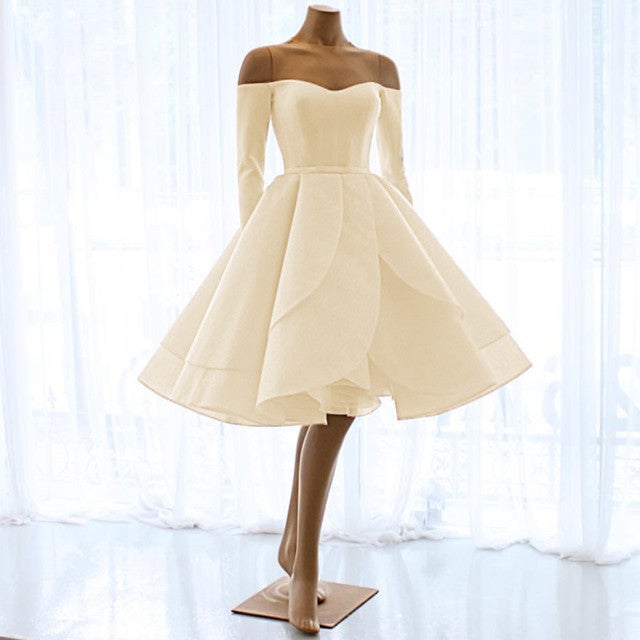 Short Wedding Dresses Ruffle Ball Gown With Long Sleeves