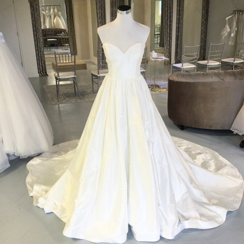 Strapless Sweetheart Chapel Train Taffeta Wedding Dresses Ball Gowns
