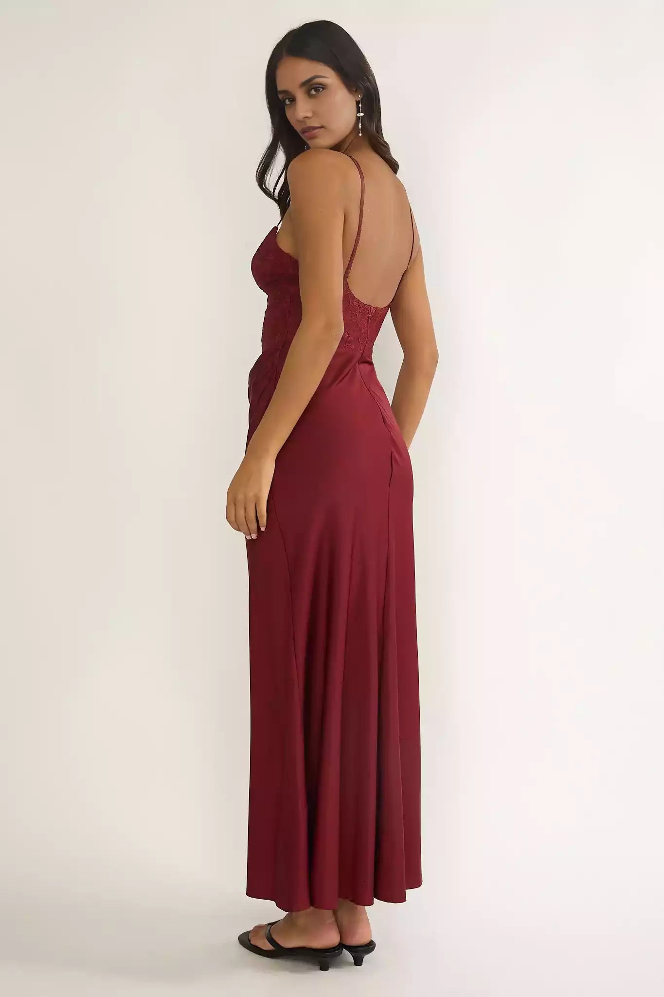 Stunning embroidered tight corset lining with adjustable waist straps and zippered back Prom Dresses