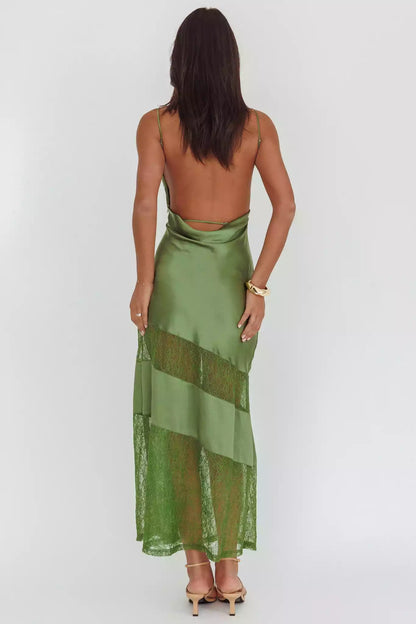 Stunning lace edge lining with zippered side straps and adjustable Prom Dresses