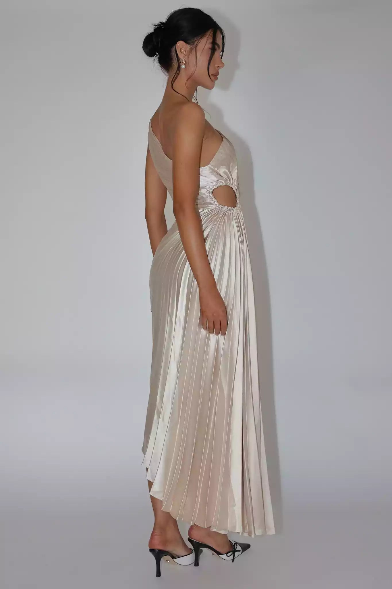 Stunning mid length single shoulder accordion pleated waist cut with elastic band and hidden side zipper Prom Dresses