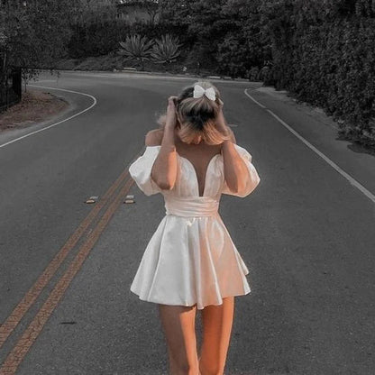 Sexy White Off-the-shoulder A-Line Short Party Dress Cocktail Dress Homecoming Dress HZ1024