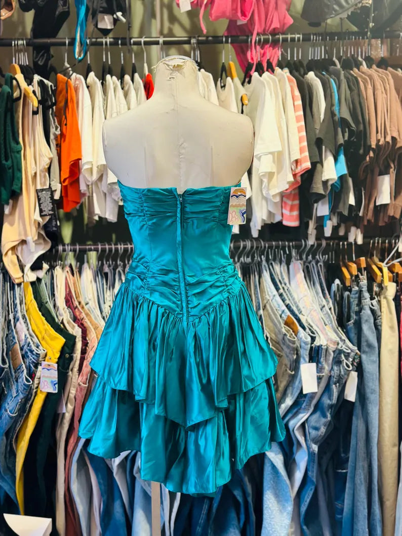 Vintage Satin Sleeveless Sweetheart A-Line Short Prom Dress Party Dress HZ1024