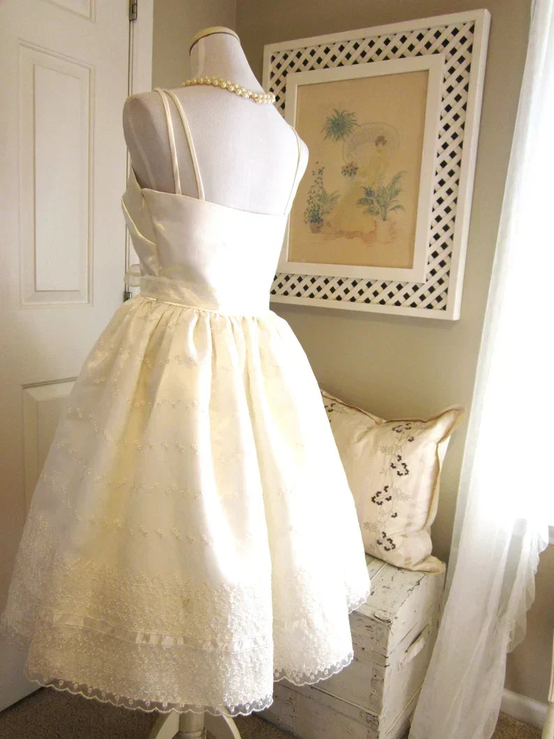 Ivory Lace Strap A-line Satin Short Birthday Party Dress Homecoming Dress HZ1024