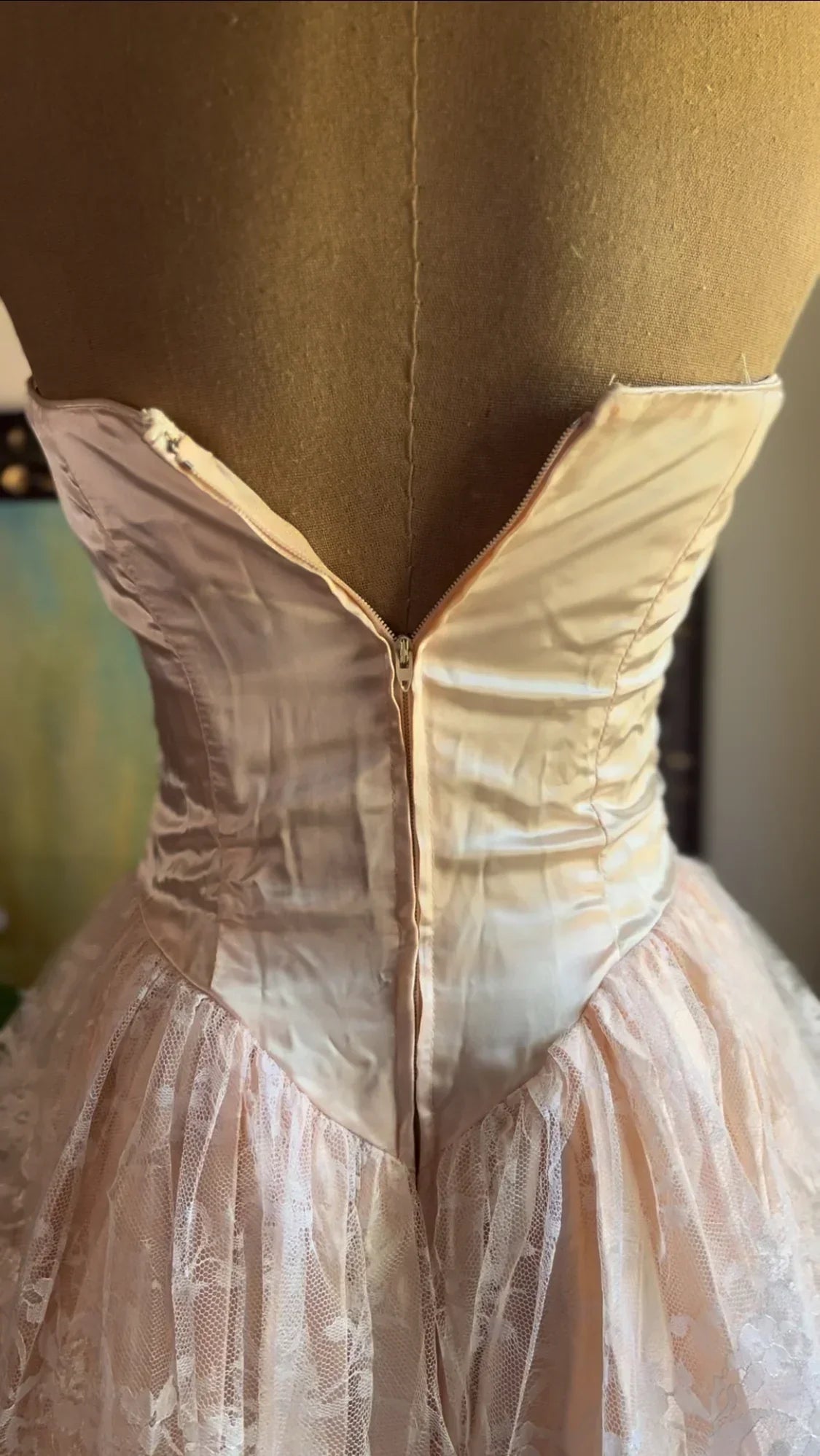 Vintage Pink Strapless Sequined Lace Trim Sweetheart Neck A-Line Prom Dress Evening Dress HZ1024
