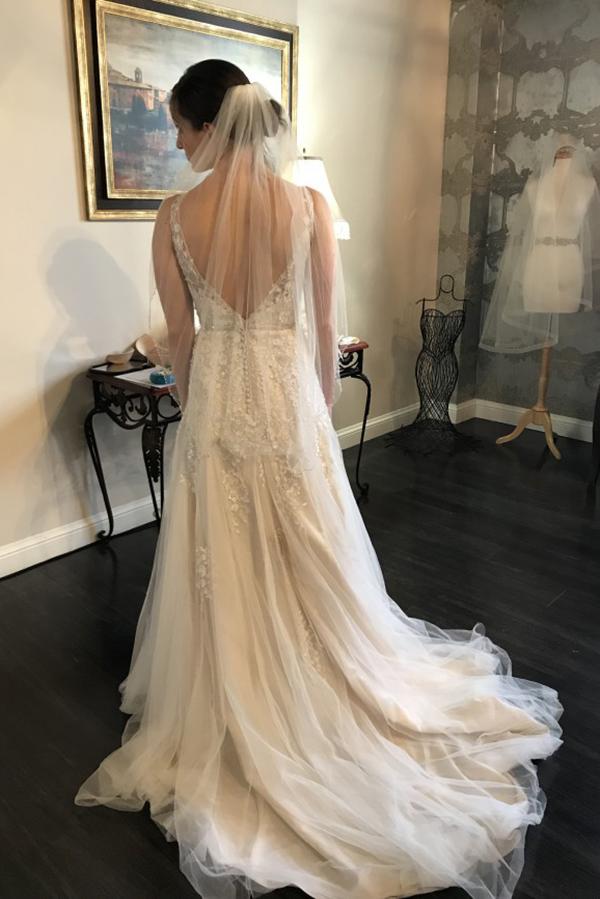 A-Line/Princess Sleeveless Tulle Lace Wedding Dress