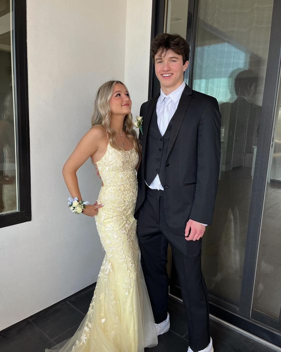 Sexy Yellow Lace/Tulle Long Prom Dresses,Evening Dresses,Winter Formal Dresses cc1372